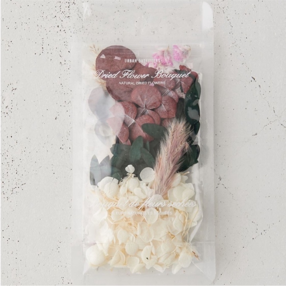 New Urban Outfitters Dried Floral Flower Bouquet